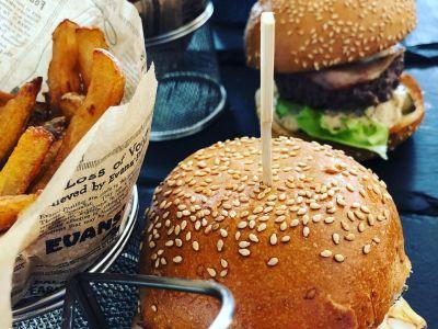 Bacon cheese burger